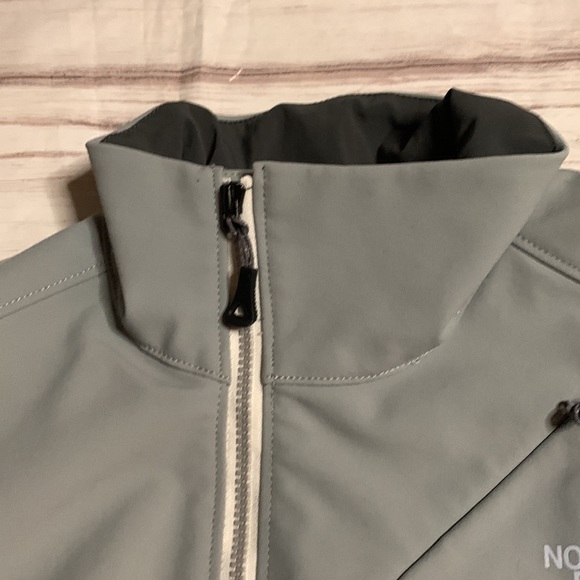The North Face Summit Series Jacket - Picture 9 of 16